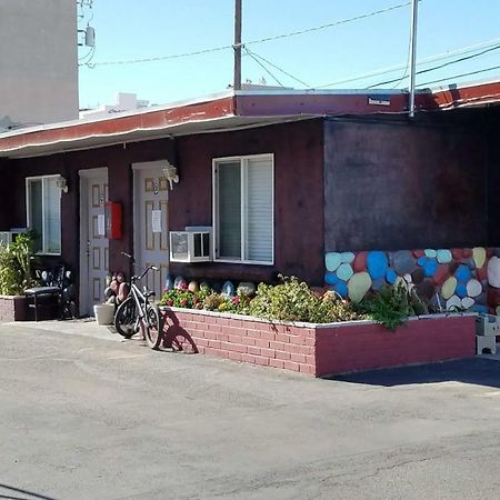 Travelers Bed & Breakfast Hostel ลาสเวกัส ภายนอก รูปภาพ